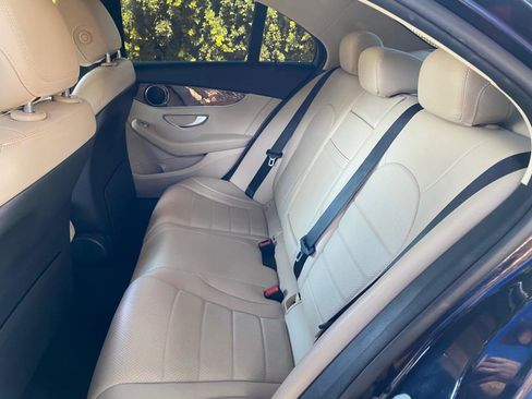 Used 2018 Mercedes-Benz C 300 Sedan image 33