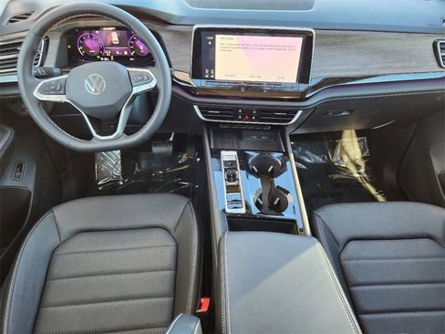 New 2025 Volkswagen Atlas SEL image 3