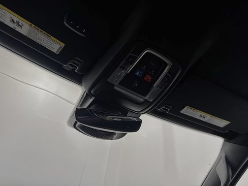 Used 2022 RAM 1500 Laramie w/ Sport Appearance Package AWD/4WD image 24