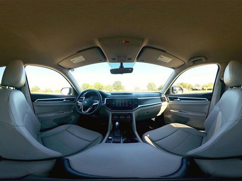 Used 2022 Volkswagen Atlas SE image 36