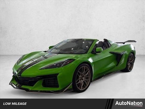 Used 2024 Chevrolet Corvette Z06 w/ Z07 Performance Package image 1