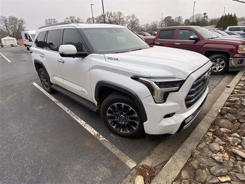 Used 2023 Toyota Sequoia Limited image 1
