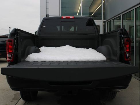 New 2026 RAM 2500 Tradesman AWD/4WD image 36