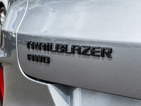 Used 2026 Chevrolet TrailBlazer RS w/ Convenience Package AWD/4WD image 11