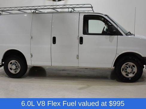 Used 2020 Chevrolet Express 3500 w/ Driver Convenience Package image 3