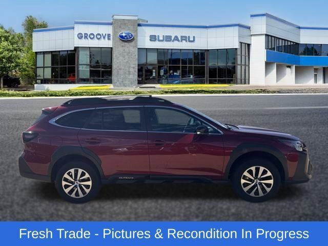 Used 2024 Subaru Outback Premium AWD/4WD image 6