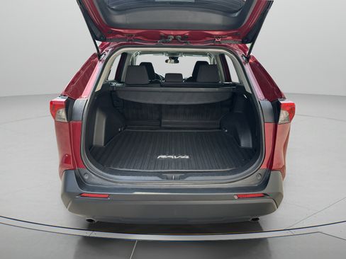 Used 2023 Toyota RAV4 LE image 7