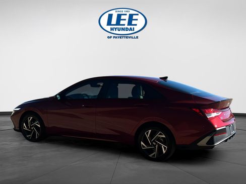 Certified 2025 Hyundai Elantra Sport image 4