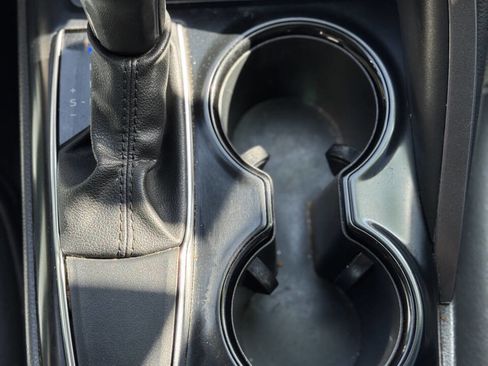 Used 2020 Toyota Camry SE image 22