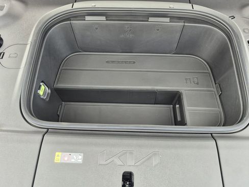 New 2026 Kia EV9 Wind image 16