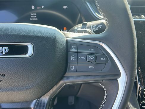 New 2025 Jeep Grand Cherokee Laredo w/ MOPAR Finishing Package image 25