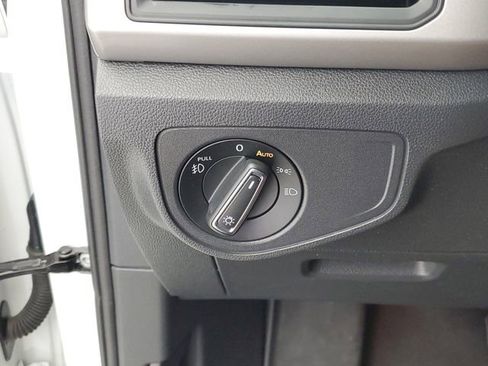 Used 2020 Volkswagen Atlas SE image 30