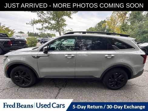 Used 2023 Kia Sorento S AWD/4WD image 4