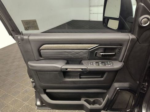 Used 2026 RAM 3500 Limited AWD/4WD image 19