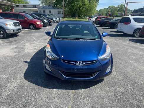 Used 2013 Hyundai Elantra GLS w/ Preferred Pkg image 3