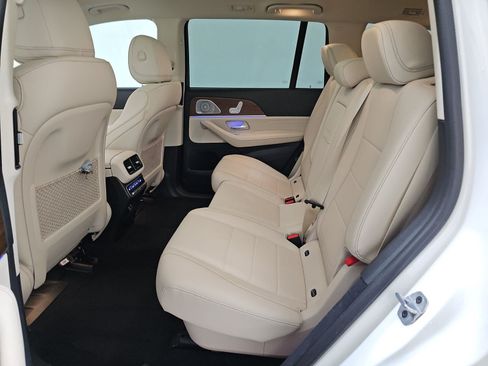 Used 2023 Mercedes-Benz GLS 450 4MATIC image 16