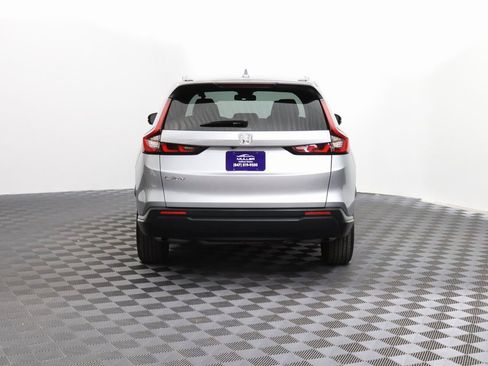 Used 2023 Honda CR-V EX image 8