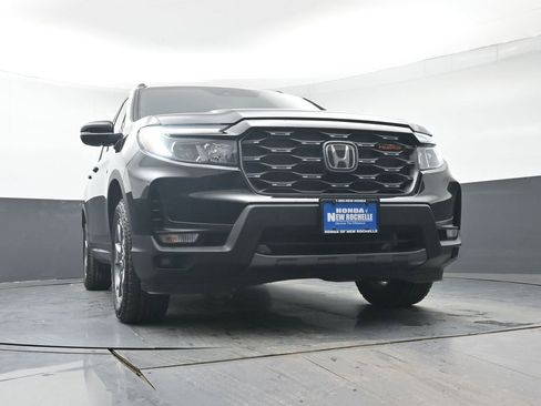 Certified 2023 Honda Passport TrailSport image 42