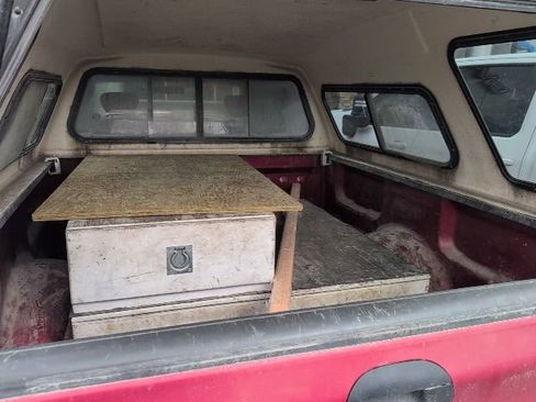 Used 2002 Ford F150 XLT image 10