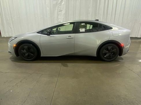 New 2026 Toyota Prius Plug-In Hybrid image 6