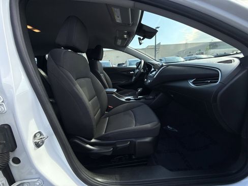 Used 2024 Chevrolet Malibu LT FWD image 26