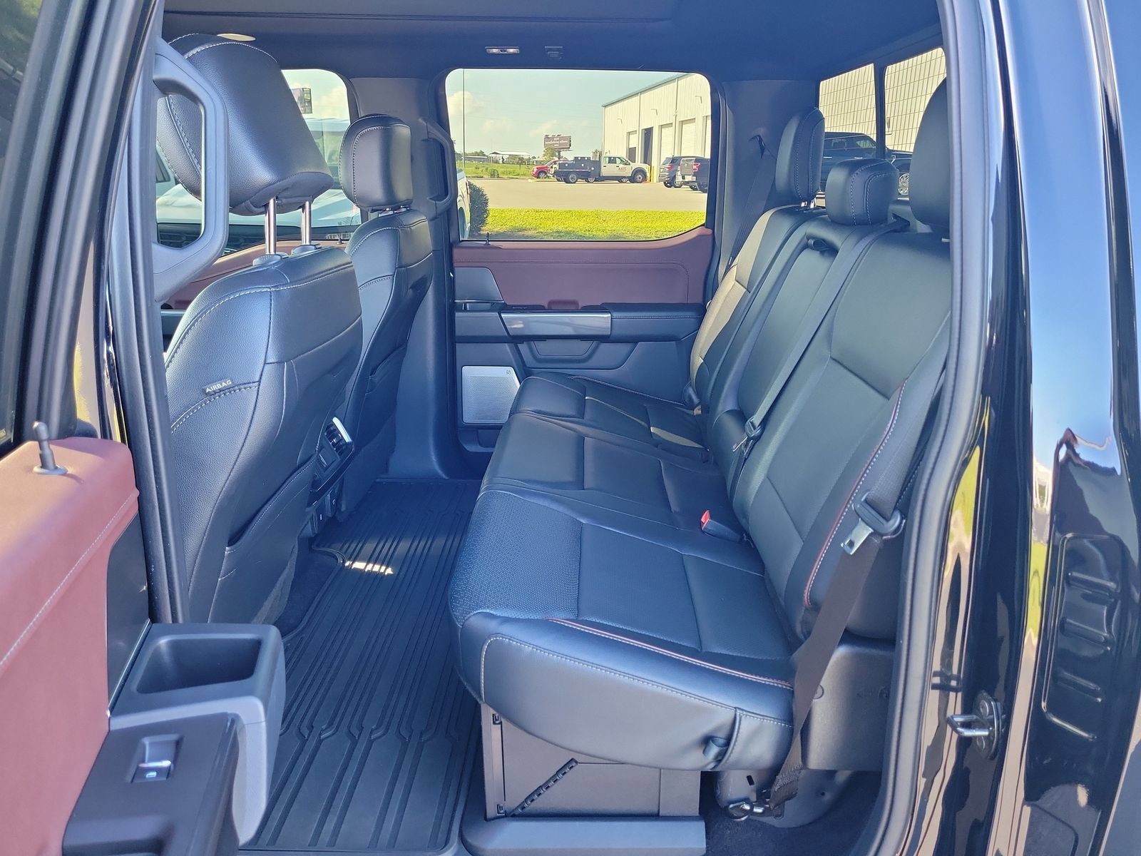 Used 2021 Ford F150 Lariat w/ Equipment Group 502A High AWD/4WD image 11