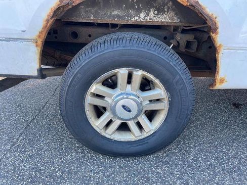 Used 2005 Ford F150 XLT image 13