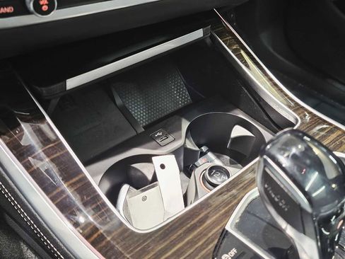 Used 2020 BMW X5 xDrive50i w/ Off-Road Package image 19