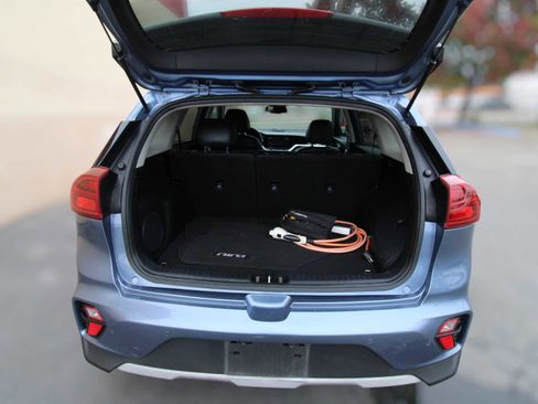 Used 2022 Kia Niro EX Premium image 10