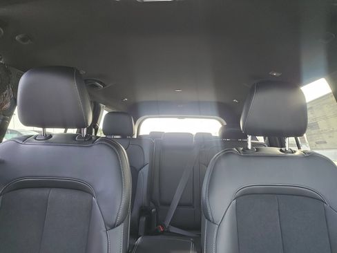 New 2026 Jeep Grand Cherokee L 2WD image 28