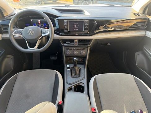 Used 2022 Volkswagen Taos S image 12