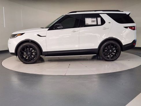 New 2026 Land Rover Discovery S AWD/4WD image 5