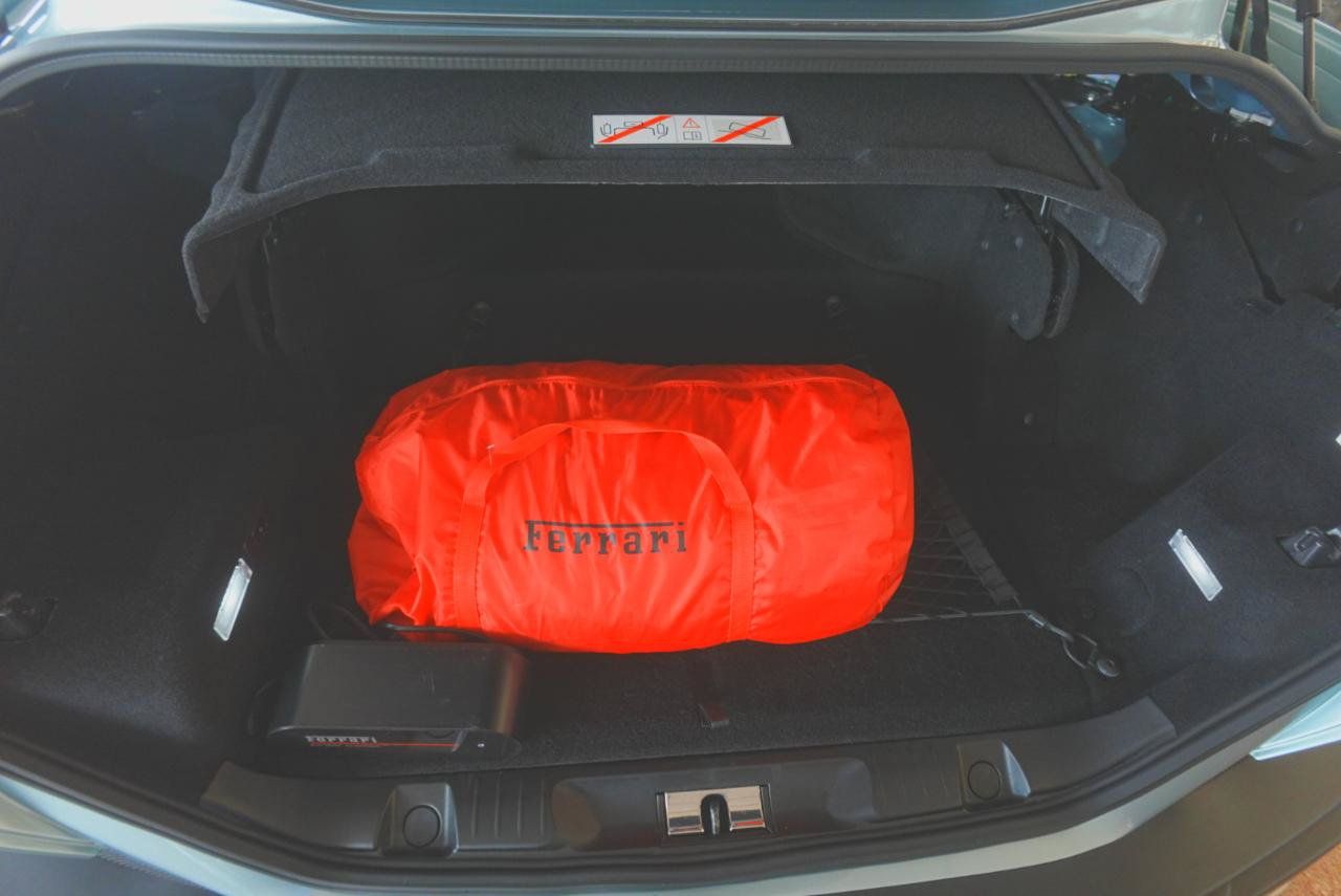 Used 2019 Ferrari Portofino RWD image 20
