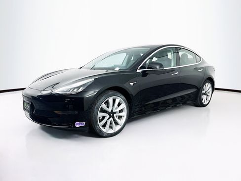 Used 2018 Tesla Model 3 Long Range image 3