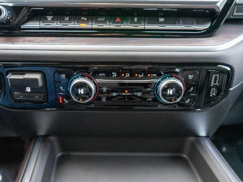 New 2026 GMC Sierra 2500 SLT w/ SLT Convenience Package image 27