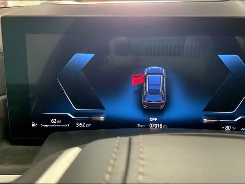 Certified 2023 BMW X7 xDrive40i w/ Executive Package image 9