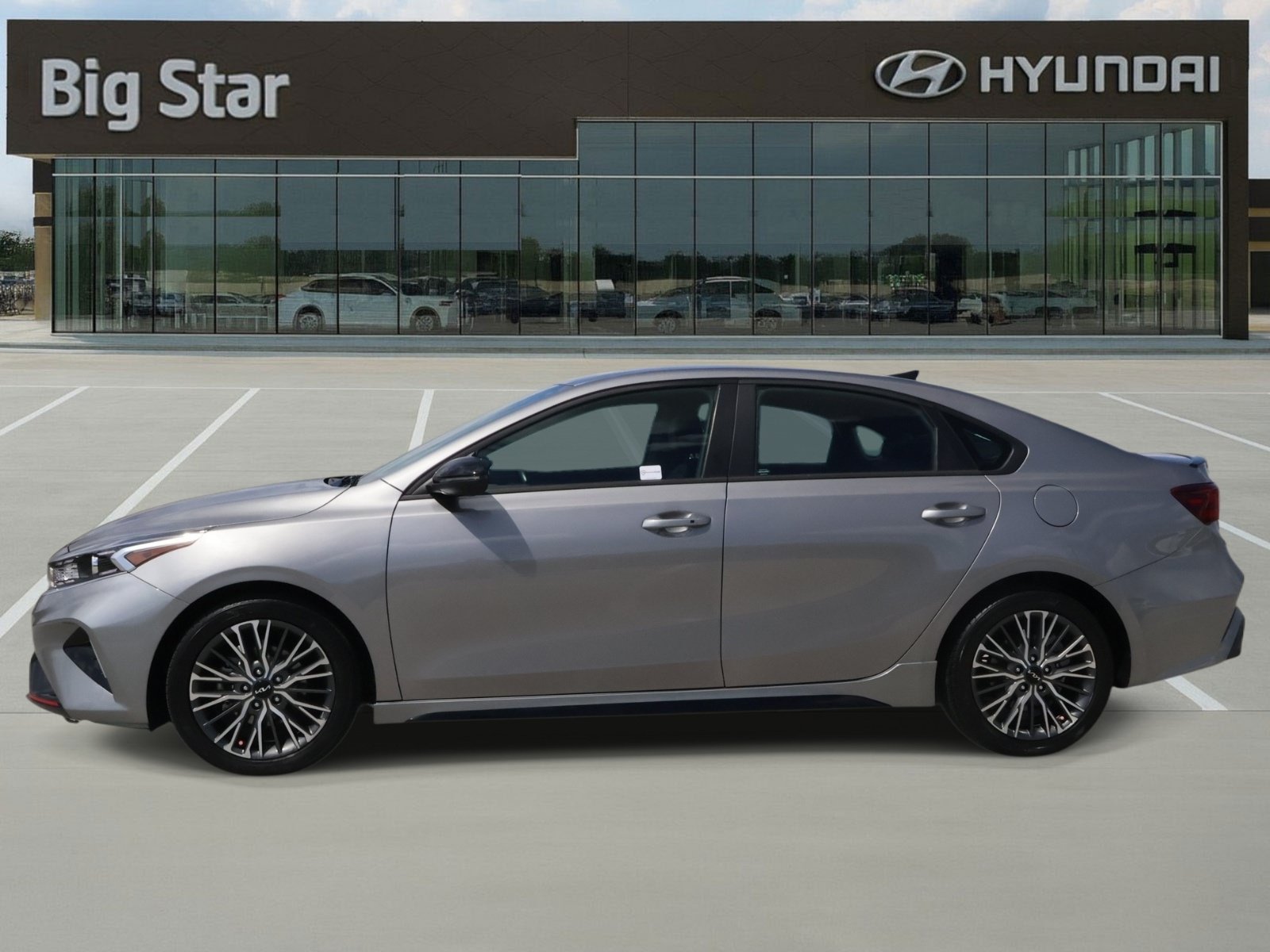 Used 2024 Kia Forte GT-Line FWD image 2