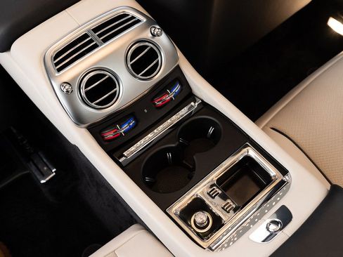 Certified 2019 Rolls-Royce Wraith RWD image 23