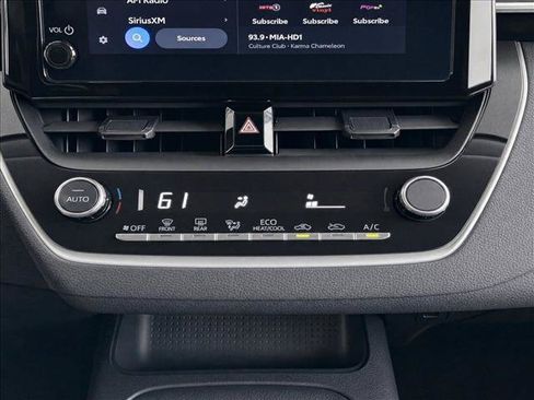 Used 2023 Toyota Corolla LE FWD image 19