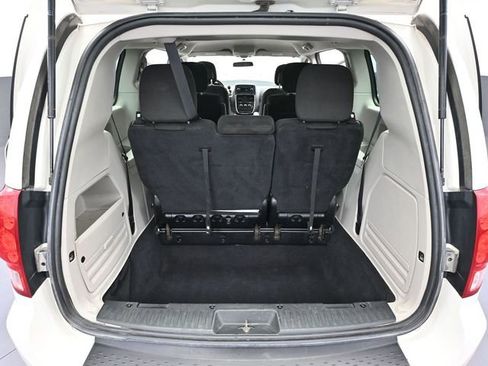 Used 2012 Dodge Grand Caravan American Value Package image 33