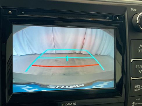 Used 2016 Toyota Camry XLE w/ Moonroof Package FWD image 17