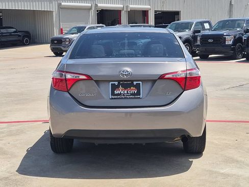 Used 2016 Toyota Corolla LE FWD image 5