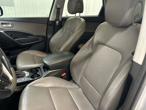 Used 2016 Hyundai Santa Fe Limited w/ Option Group 04 image 29