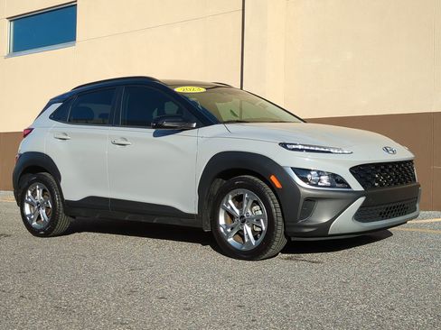 Certified 2023 Hyundai Kona SEL image 2