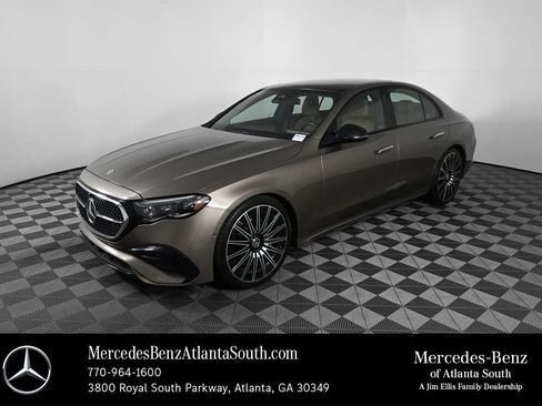 Used 2024 Mercedes-Benz E 450 4MATIC Sedan image 1