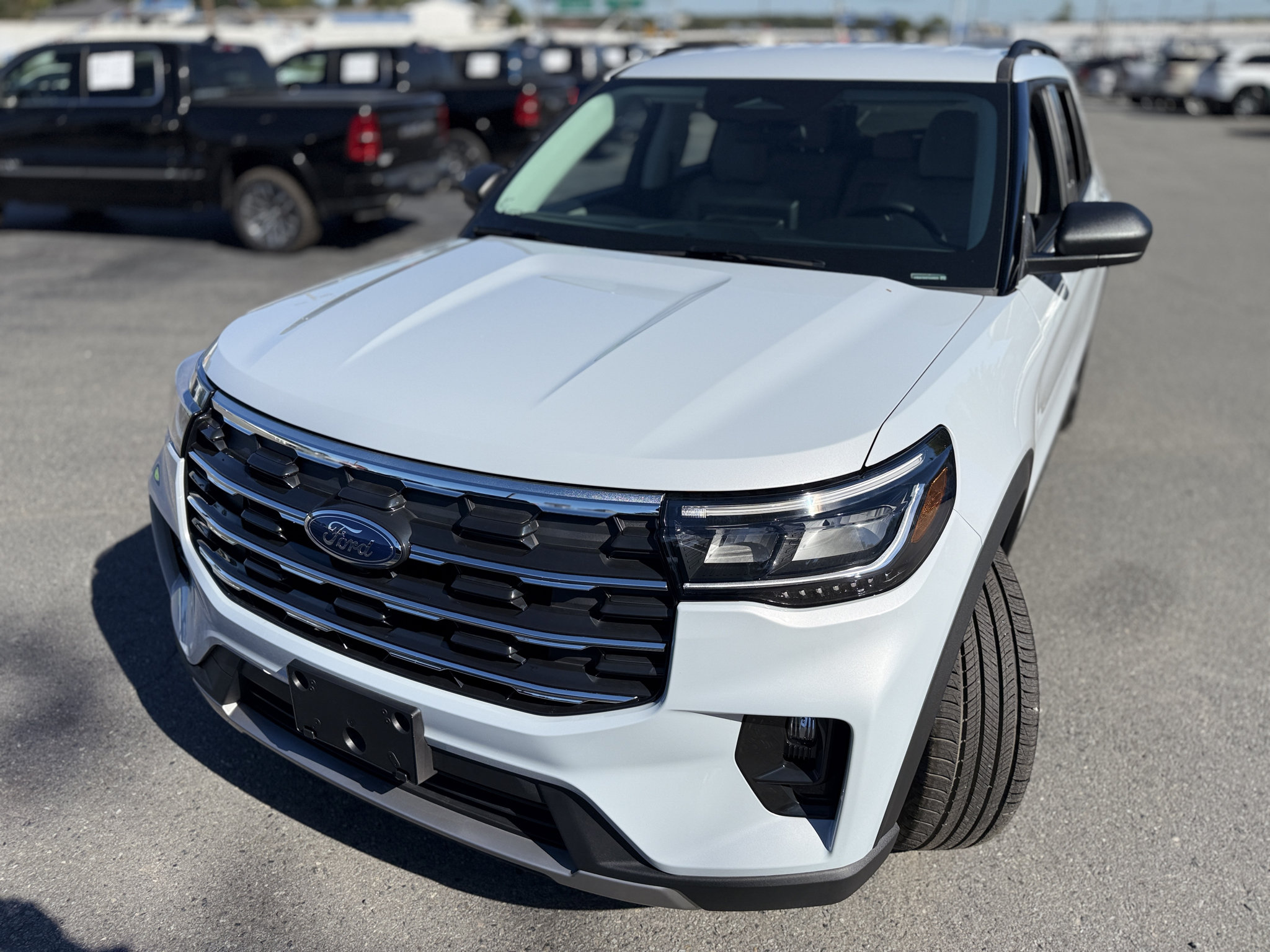 Used 2026 Ford Explorer Active w/ Active Comfort Package RWD image 15