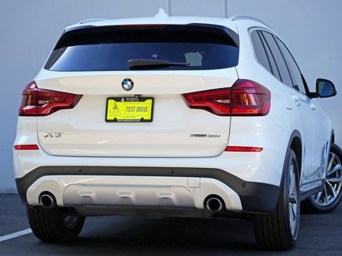 Used 2019 BMW X3 sDrive30i w/ Convenience Package RWD image 3