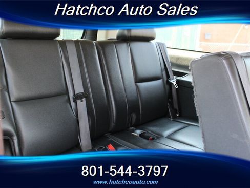 Used 2012 Chevrolet Suburban LT AWD/4WD image 21