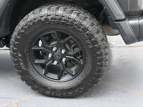 Used 2024 Jeep Wrangler Sport AWD/4WD image 5