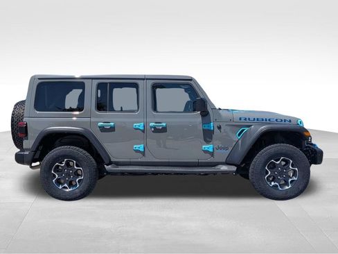 Used 2022 Jeep Wrangler Unlimited Rubicon 4xe w/ Steel Bumper Group AWD/4WD image 3